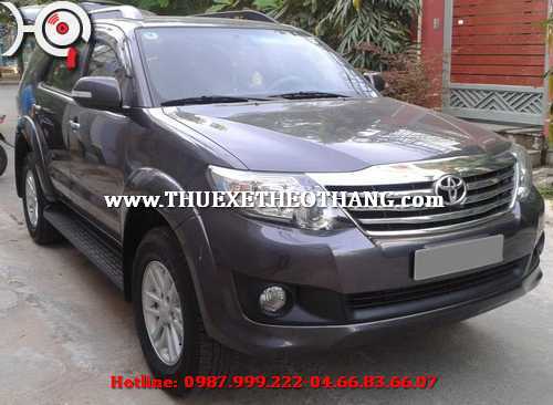 Thue xe Fortuner 7 cho thang theo 4 