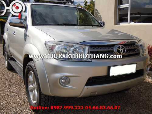 Thue xe Fortuner 7 cho thang theo 5 