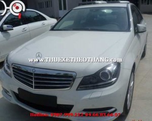 Thue-xe-Mercedes-C250-thang-theo (6)