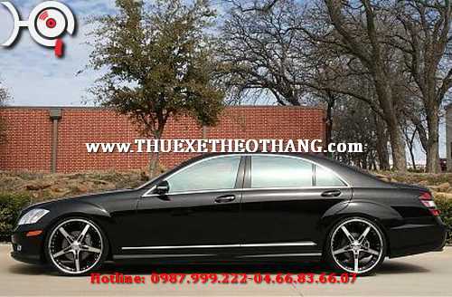 Thue xe Mercedes S550 thang theo 2 
