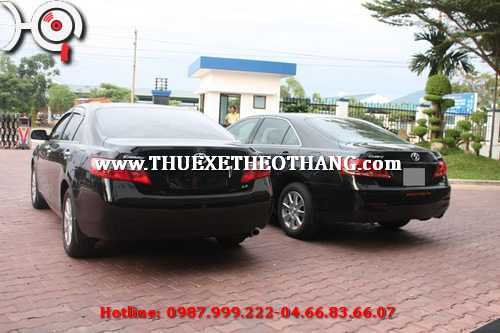 Thue xe Camry 2 thang theo 16 